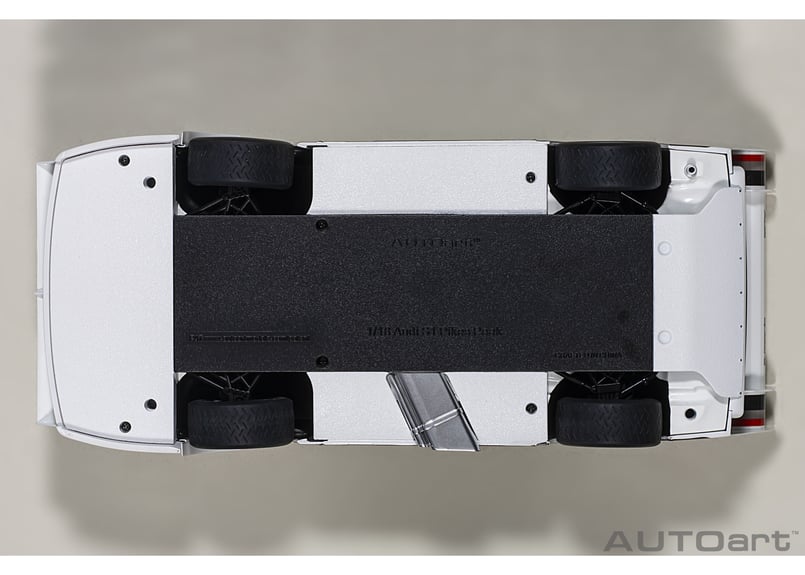AUTOart 1/18 アウディ スポーツクワトロ S1 1987 #1 (パイクス AUTOart 1/18 アウディ スポーツクワトロ S1 1987 #1 (パイクス