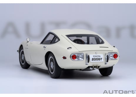 AUTOart 1/18　トヨタ 2000GT 1967 （ホワイト）　79546