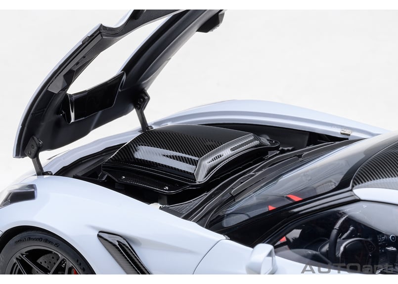 AUTOart 1/18 シボレー コルベット (C7) ZR1 (グレー AUTOart 1/18 シボレー コルベット (C7) ZR1 (グレー