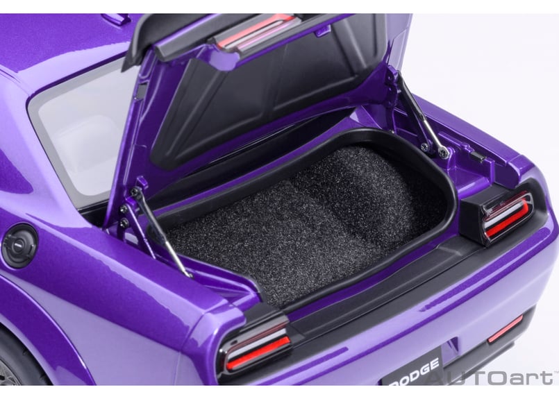 AUTOart 1/18 ダッジ チャレンジャー SRT スーパー ストック 2023