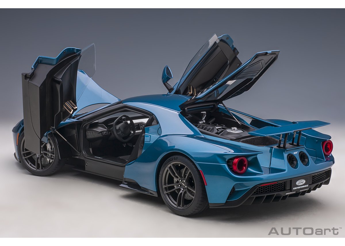 【極美品】AUTOart/オートアート Mercedes-Benz1/12ブルー 極美品】AUTOart/オートアート Mercedes-Benz1/12ブルー