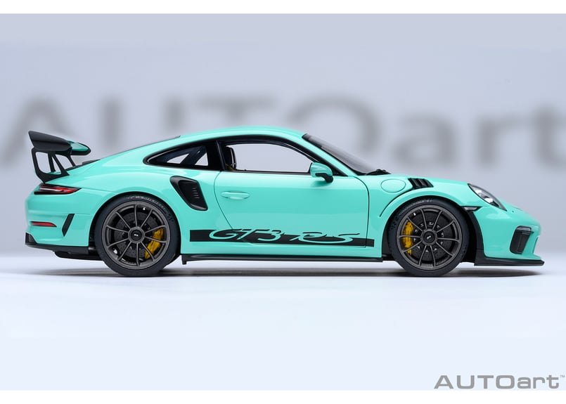 AUTOart 1/18 ミニカー　ポルシェ911GT3 AUTOart 1/18 ポルシェ 911 （991.2） GT3 RS （ミントグリーン）