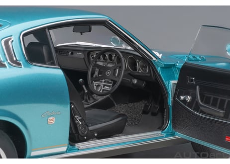 AUTOart 1/18　トヨタ セリカ リフトバック 2000GT （RA25） 1973 （ターコイズブルー・メタリック）　78767
