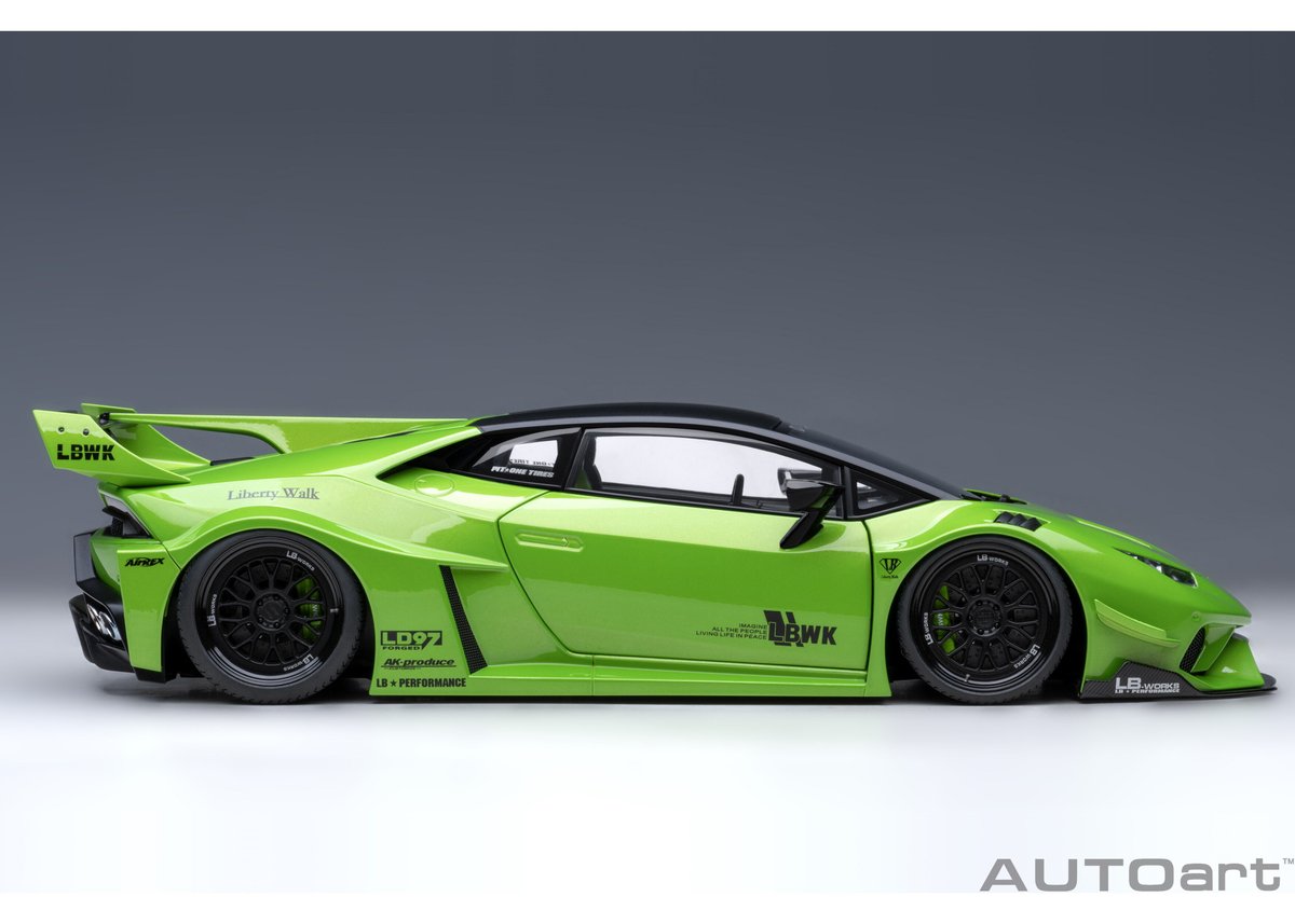 AUTOart 1/18 リバティーウォーク LB‐シルエット ワークス