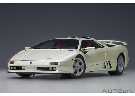 AUTOart 1/18　ランボルギーニ ディアブロ SE30 イオタ （BALLOON WHITE／パール・ホワイト）　79141