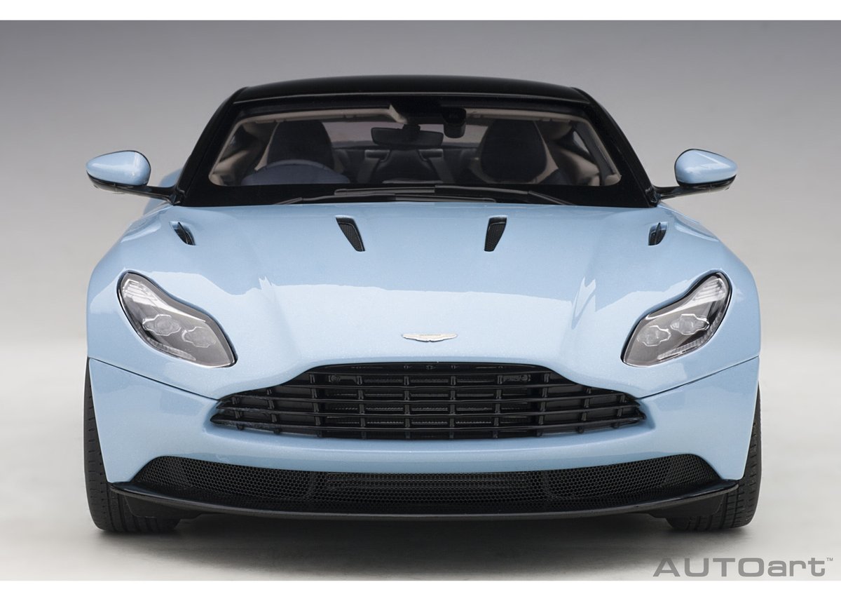 AUTOart 1/18 アストンマーチン DB11 (メタリック・ライト AUTOart 1/18 アストンマーチン DB11 (メタリック・ライト