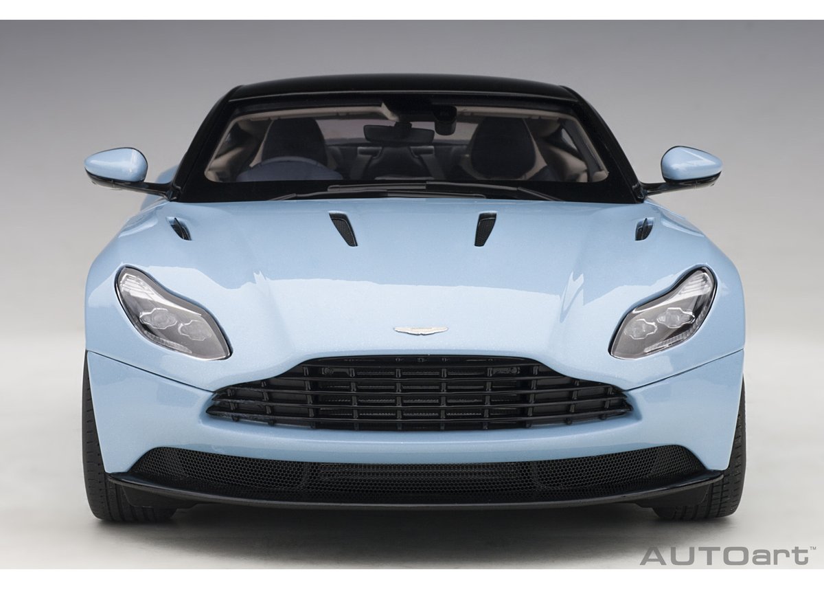 AUTOart 1/18 アストンマーチン DB11 （メタリック・ライトブルー