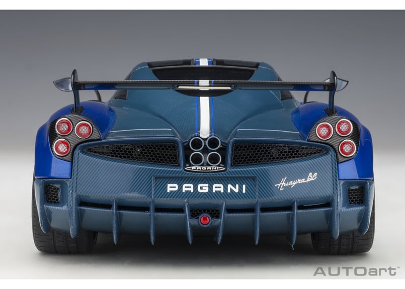 Amazon.com: AUTOart 78266 1/18 - Signature: Pagani Huayra