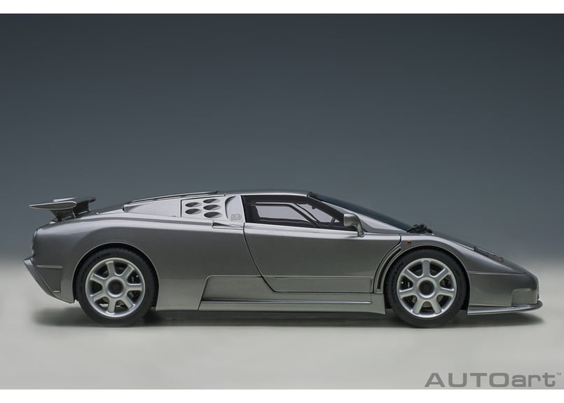 AUTOart 1/18 ブガッティ EB110 SS （シルバー・メタリック） 70916