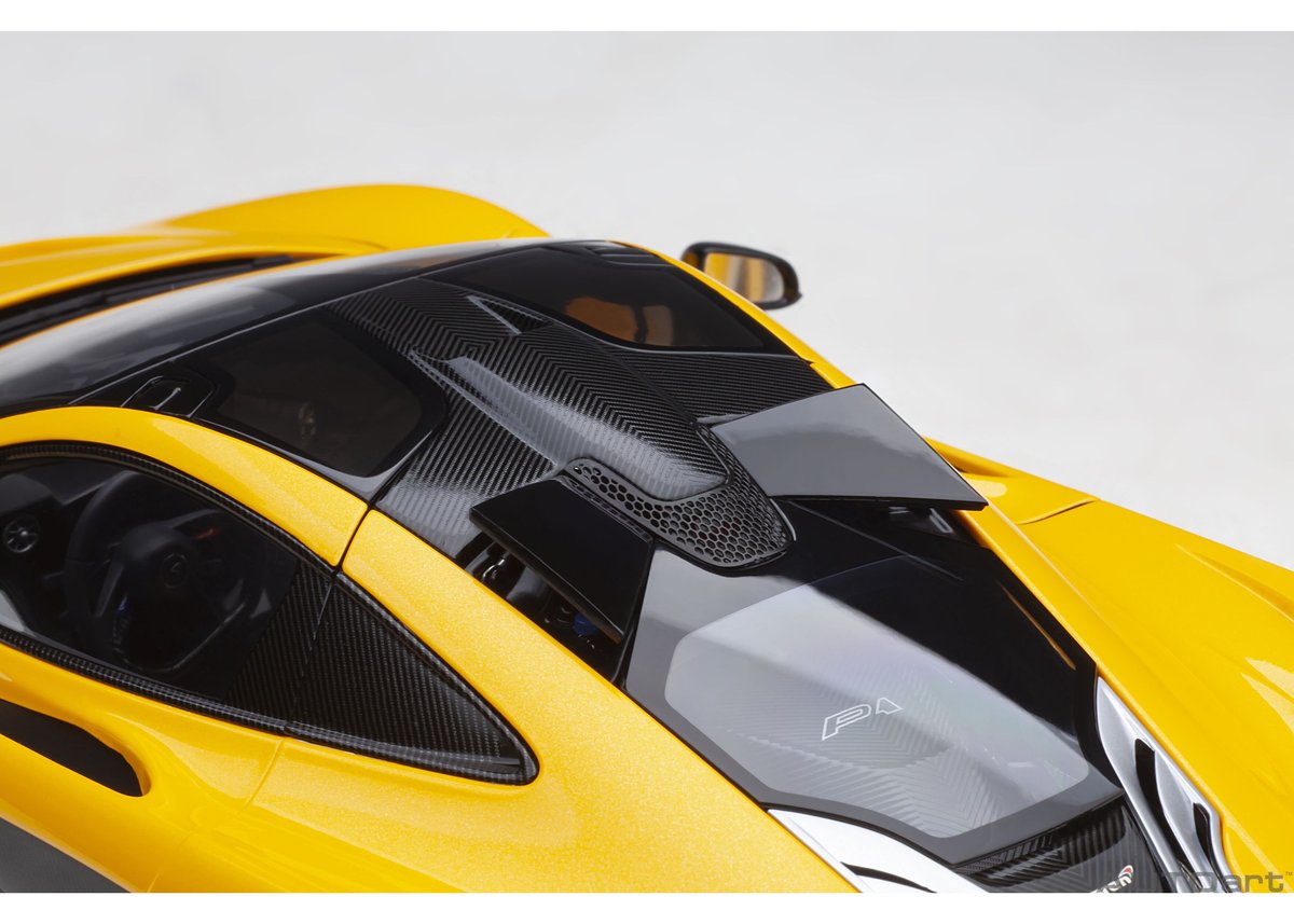AUTOart 1/18 マクラーレン P1 (メタリック・イエロー AUTOart 1/18 マクラーレン P1 (メタリック・イエロー