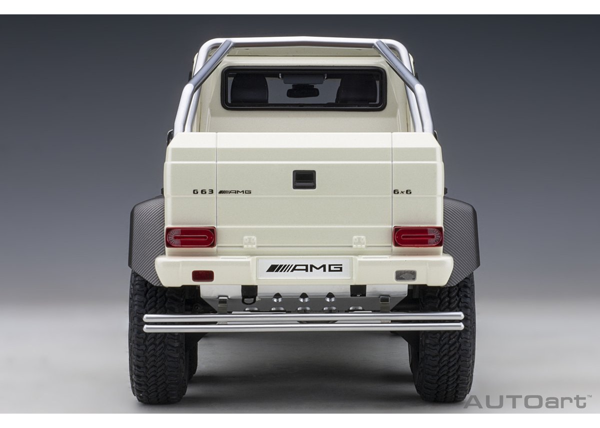オートアート 1/18 メルセデス・ベンツ G63 AMG 6X6 (パール オートアート 1/18 メルセデス・ベンツ G63 AMG 6X6 (パール