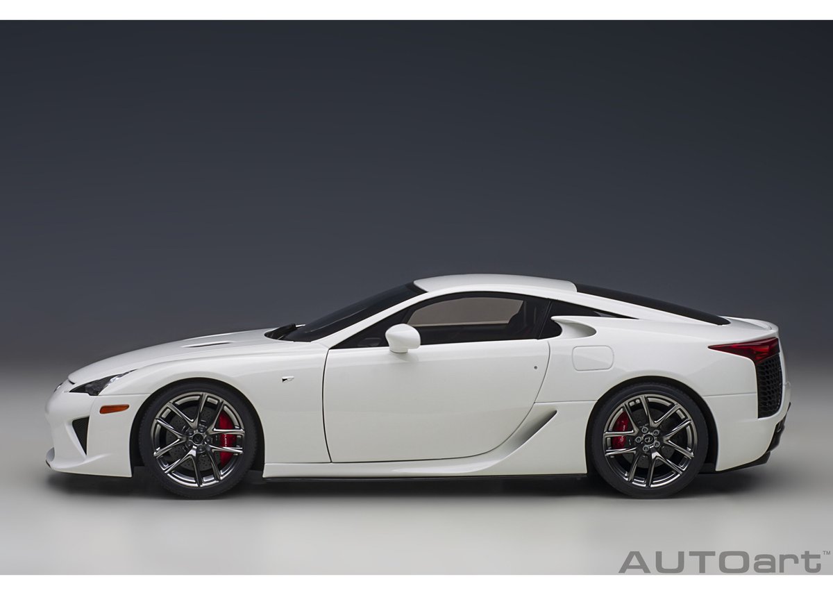 AUTOart 1/18 レクサス LFA （ホワイテスト・ホワイト） 78850 | AUT