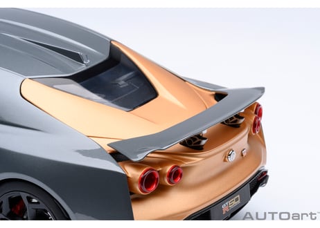 AUTOart 1/18　NISSAN GT-R50 by ITALDESIGN （グレー／ゴールド）　77510
