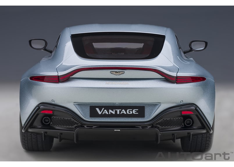 AUTOart 1/18 アストンマーチン ヴァンテージ 2019 (メタリック AUTOart 1/18 アストンマーチン ヴァンテージ 2019 (メタリック