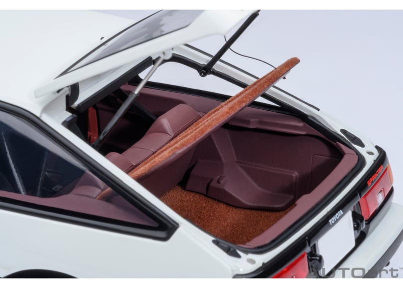 AUTOart 1/18 トヨタ スプリンター トレノ (AE86) 「頭文字 D