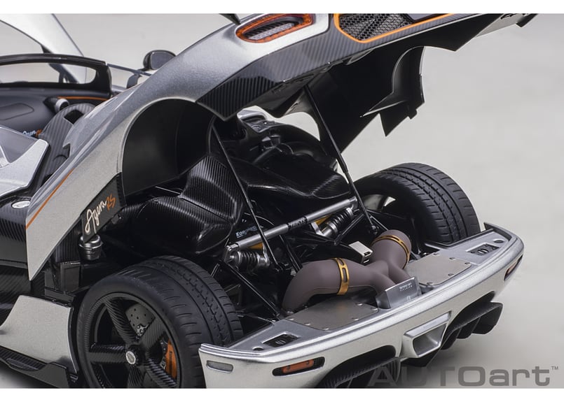 AUTOart 1/18 ケーニグセグ アゲーラ RS (メタリック・シルバー ...