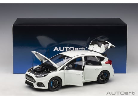 AUTOart 1/18　フォード フォーカス RS （ホワイト）　72951