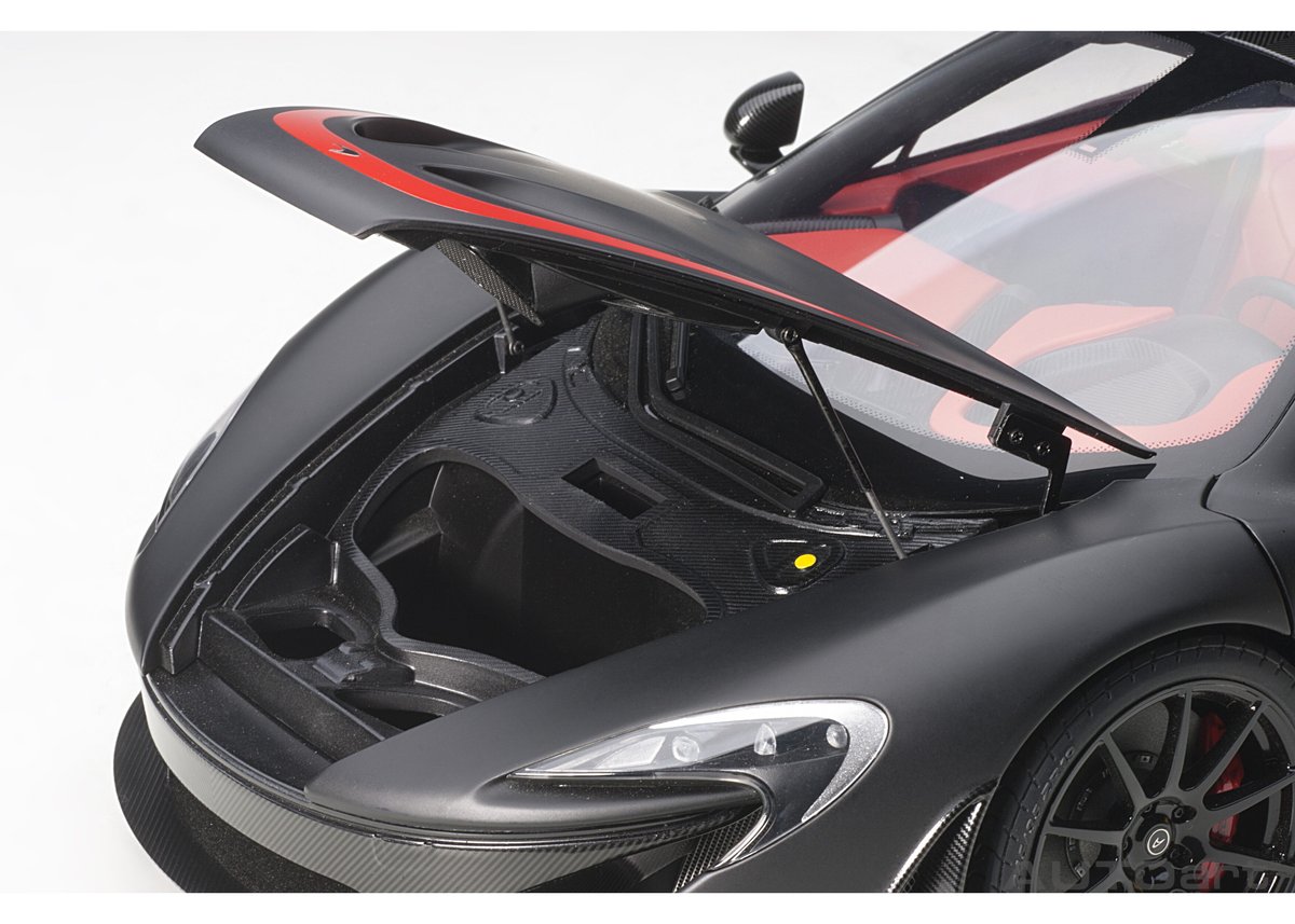 AUTOart 1/12 マクラーレン P1 (マット・ブラック/レッド AUTOart 1/12 マクラーレン P1 (マット・ブラック/レッド