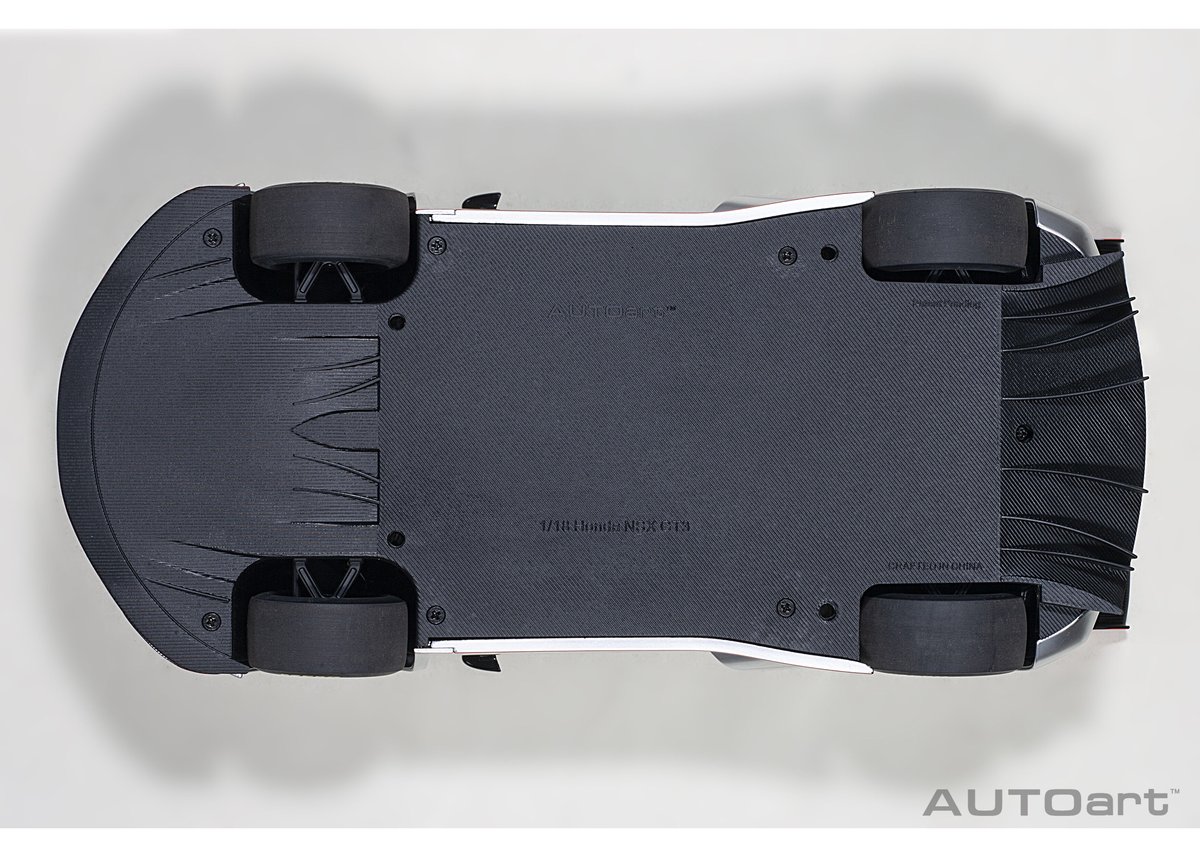 AUTOart 1/18 ホンダ NSX GT3 2018 (ハイパー・シルバー AUTOart 1/18 ホンダ NSX GT3 2018 (ハイパー・シルバー