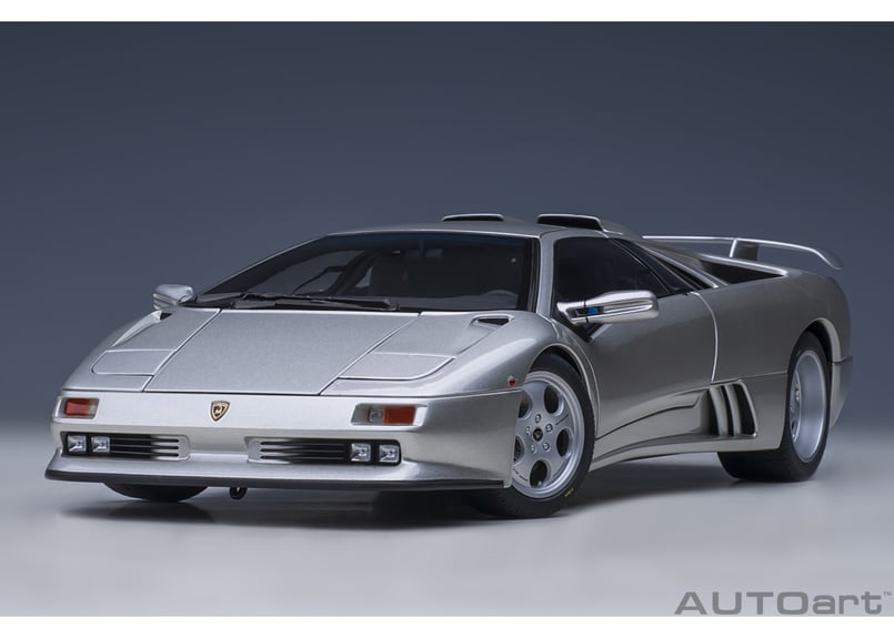 AUTOart 1/18 ランボルギーニ ディアブロ SE30 イオタ （TITANIO