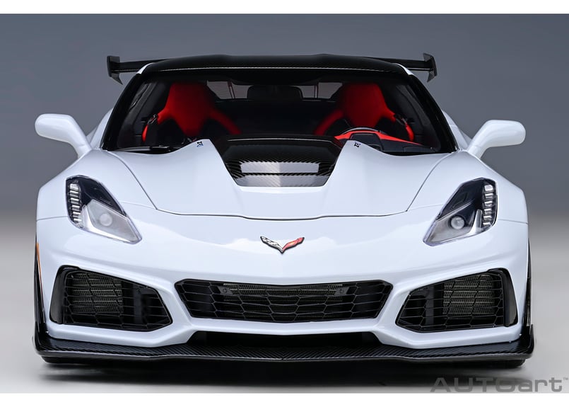 AUTOart 1/18 シボレー コルベット (C7) ZR1 (グレー AUTOart 1/18 シボレー コルベット (C7) ZR1 (グレー