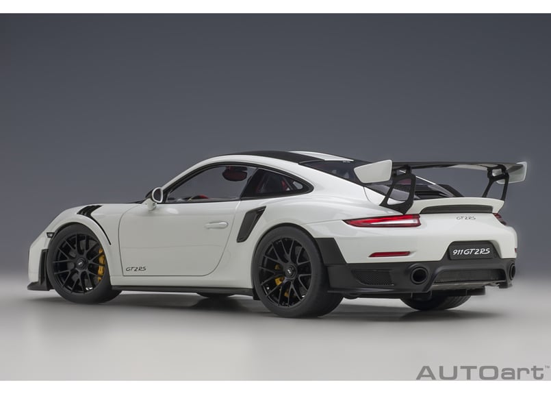 AUTOart 1/18 ポルシェ 911 （991.2） GT2 RS ヴァイザッハ・パッケ