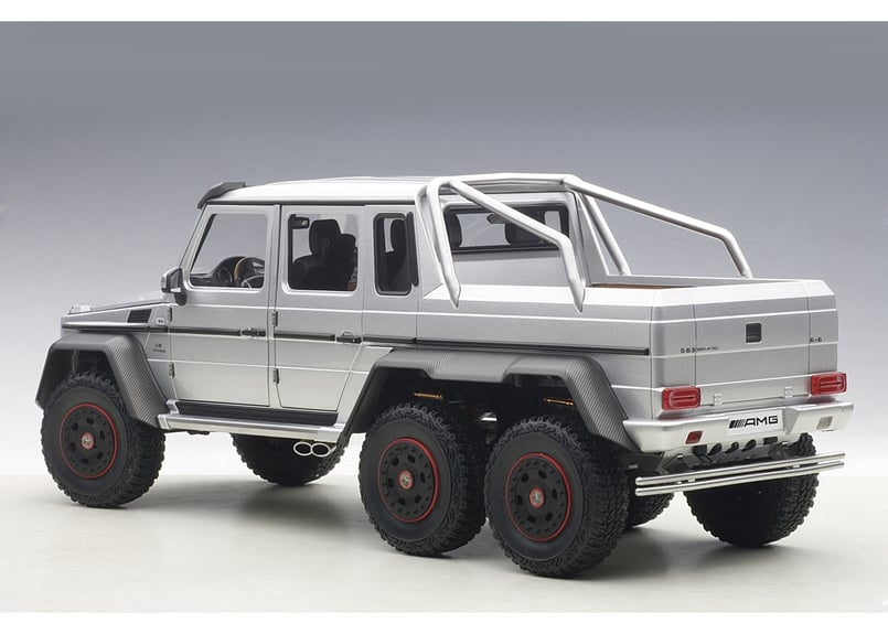 AUTOart 1/18 メルセデス ベンツ G63 AMG 6x6 (シルバー) 76301 AUTOart 1/18 メルセデス ベンツ G63 AMG 6x6 (シルバー) 76301