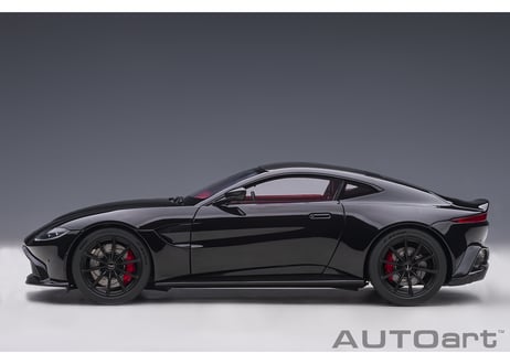 AUTOart 1/18　アストンマーチン ヴァンテージ 2019 （ブラック／カーボンブラック・ルーフ）　70275