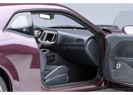 AUTOart 1/18　ダッジ チャレンジャー R/T スキャットパック ワイドボディ 2022 （HELLRAISIN / メタリック・パープル）　71771