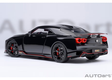 AUTOart 1/18　NISSAN GT-R50 by ITALDESIGN （ブラック／マット・ブラック）　77513