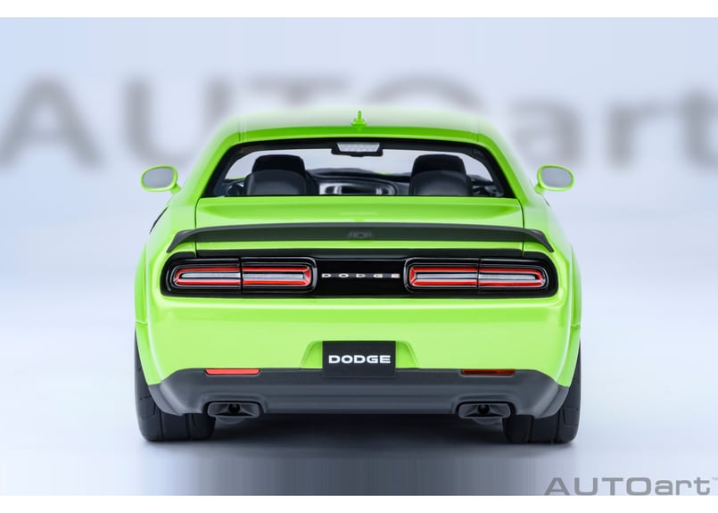 AUTOart 1/18 ダッジ チャレンジャー SRT スーパー ストック 2023