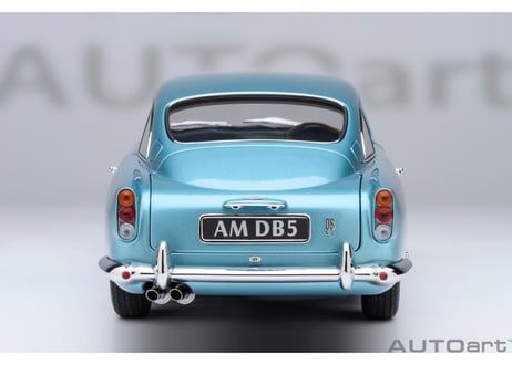 AUTOart 1/18　アストンマーチン DB5 （ライトブルー・パール）　70288