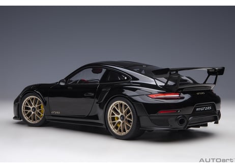 AUTOart 1/18　ポルシェ 911 （991.2） GT2 RS ヴァイザッハ・パッケージ （ブラック／カーボンブラック）　78186