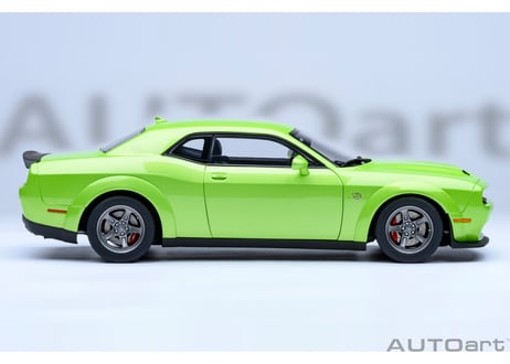 AUTOart 1/18　ダッジ チャレンジャー SRT スーパー ストック 2023 （メタリック・ライムグリーン ＜SUBLIME＞）　71769