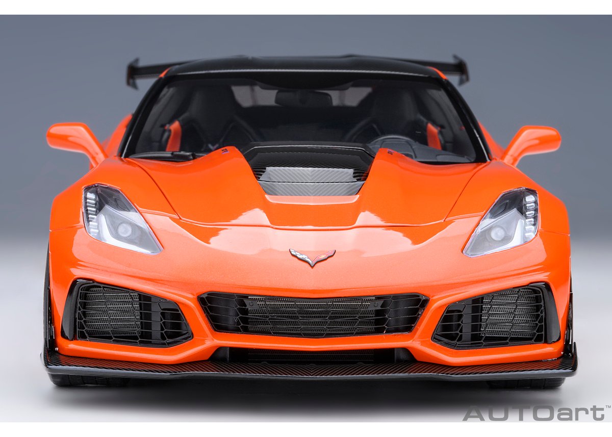 AUTOart 1/18 シボレー コルベット (C7) ZR1 (オレンジ AUTOart 1/18 シボレー コルベット (C7) ZR1 (オレンジ