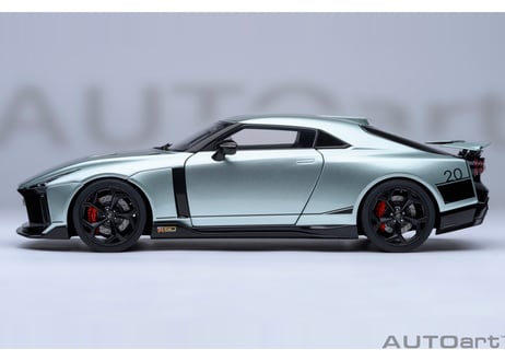 AUTOart 1/18　NISSAN GT-R50 by ITALDESIGN （メタリック・グリーン／ブラック）　77512