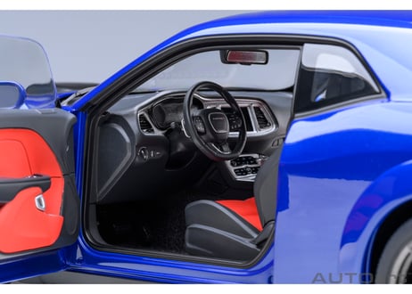 AUTOart 1/18　ダッジ チャレンジャー R/T スキャットパック ワイドボディ 2022 （INDIGO BLUE / メタリック・ブルー）　71772
