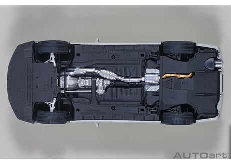AUTOart 1/18　日産 スカイライン GT-R （R34） Vスペック II （ホワイトパール）　77406