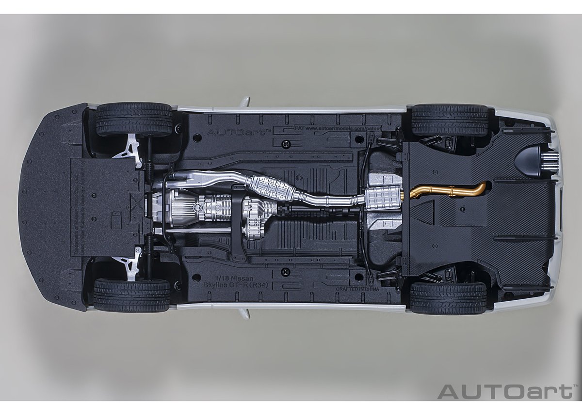 AUTOart 1/18 日産 スカイライン GT-R (R34) Vスペック II AUTOart 1/18 日産 スカイライン GT-R (R34) Vスペック II