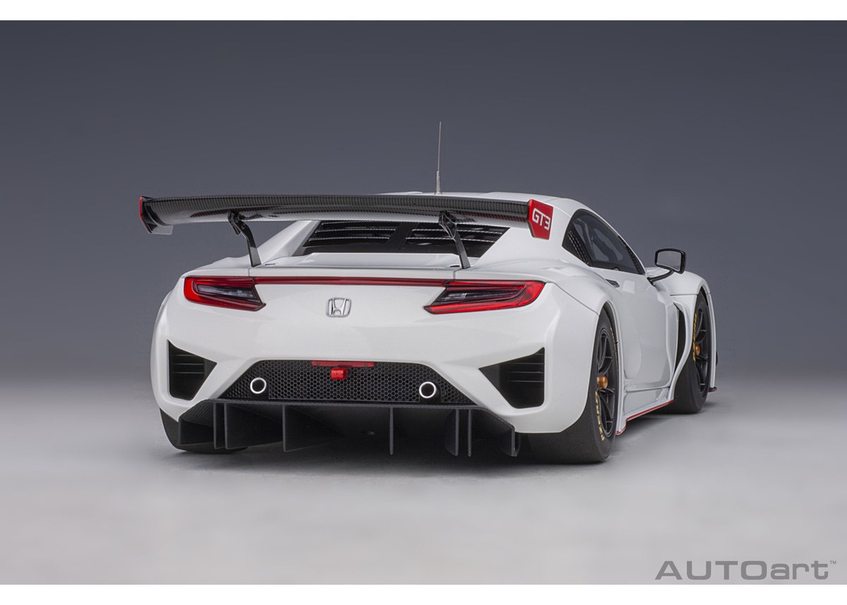 AUTOart 1/18 ホンダ NSX GT3 2018 (ホワイト)*開閉無 81898 AUTOart 1/18 ホンダ NSX GT3 2018 (ホワイト)*開閉無 81898