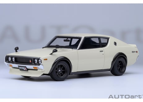 AUTOart 1/18　日産 スカイライン 2000GT-R （KPGC110） チューンド・バージョン （ホワイト）　77467