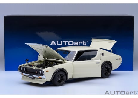 AUTOart 1/18　日産 スカイライン 2000GT-R （KPGC110） チューンド・バージョン （ホワイト）　77467