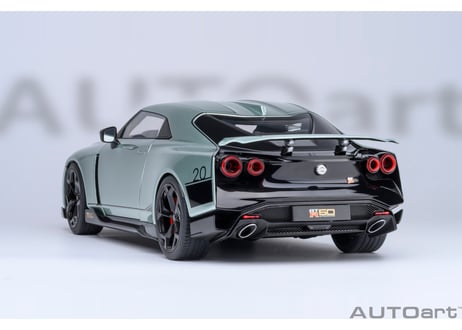 AUTOart 1/18　NISSAN GT-R50 by ITALDESIGN （メタリック・グリーン／ブラック）　77512