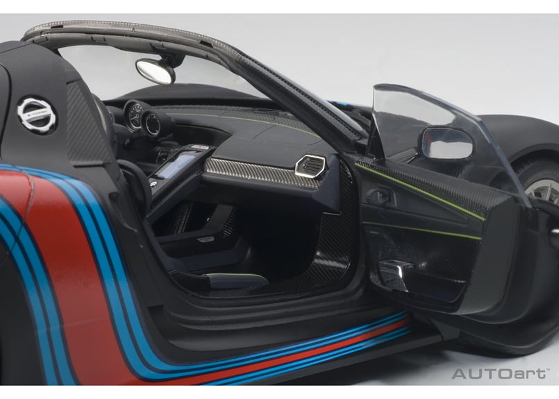 AUTOart 1/18 ポルシェ 918 スパイダー バイザッハ・パッケージ