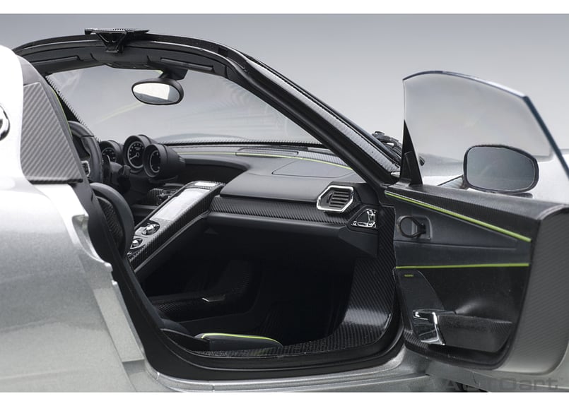 AUTOart 1/12 ポルシェ 918 スパイダー バイザッハ・パッケージ AUTOart 1/12 ポルシェ 918 スパイダー バイザッハ・パッケージ