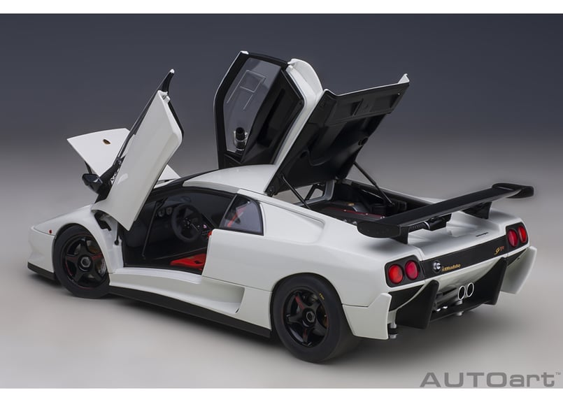 AUTOart 1/18 ランボルギーニ ディアブロ SV-R (IMPACT WHITE AUTOart 1/18 ランボルギーニ ディアブロ SV-R (IMPACT WHITE