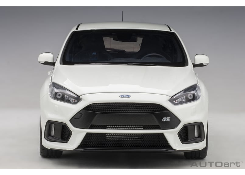 AUTOart 1/18 フォード フォーカス RS (ホワイト) 72951 AUTOart 1/18 フォード フォーカス RS (ホワイト) 72951