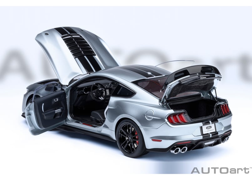 【車体のみ】オートアート 1/18 フォード・マスタングGT ミニカー 車体のみ】オートアート 1/18 フォード・マスタングGT ミニカー 車体