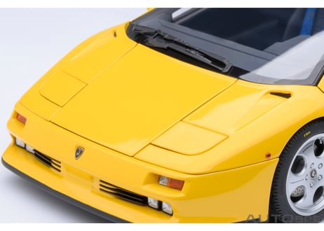AUTOart 1/18　ランボルギーニ ディアブロ SE30 イオタ （イエロー）　79144