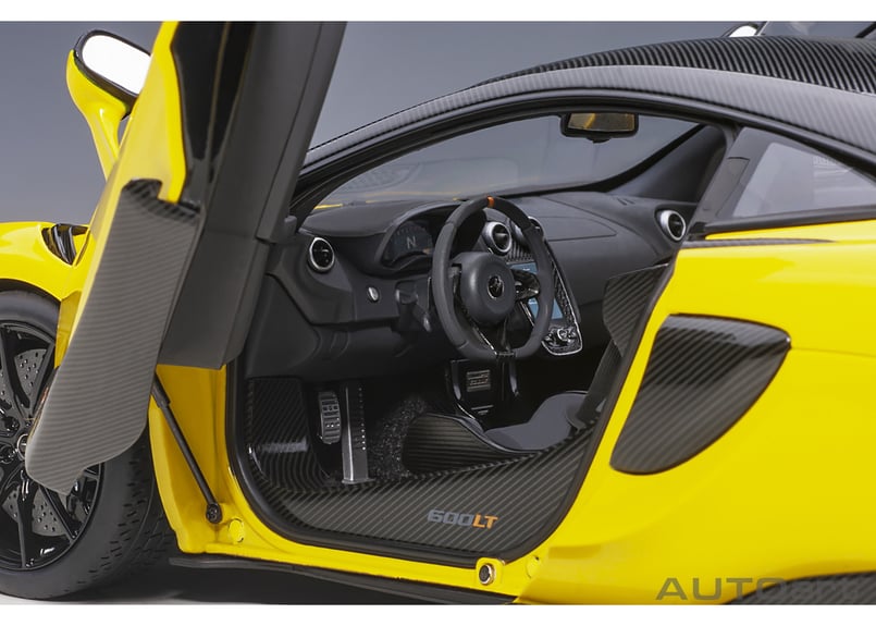 AUTOart 1/18 マクラーレン 600LT(イエロー・パール/カーボン AUTOart 1/18 マクラーレン 600LT(イエロー・パール/カーボン